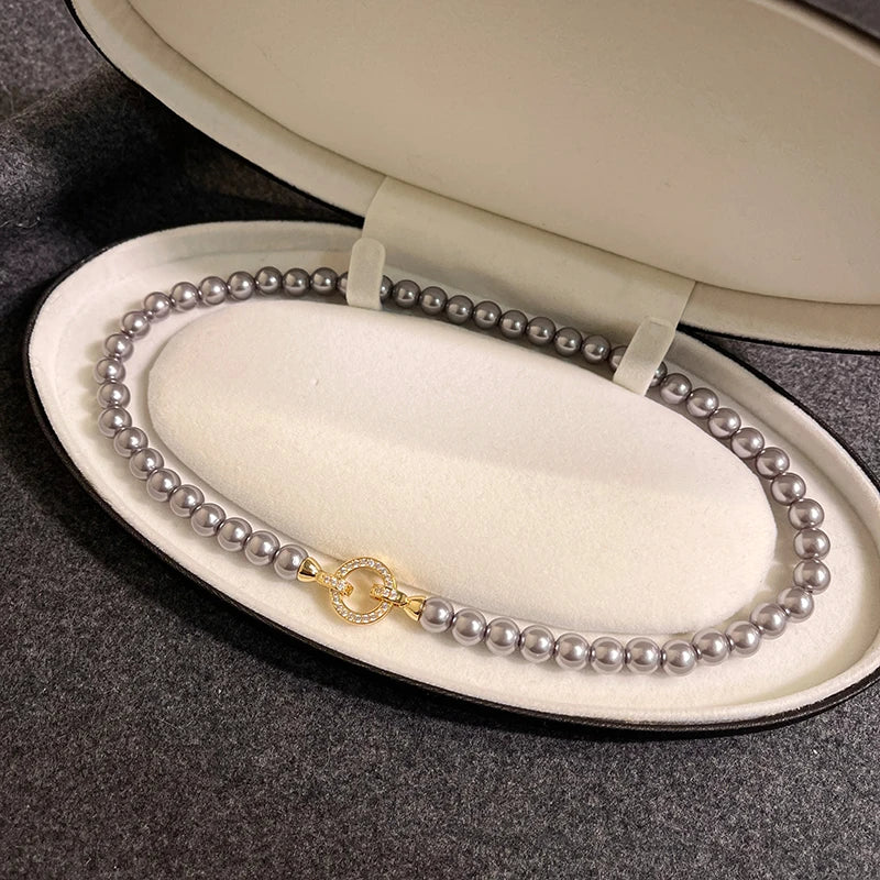 Collier Élégant en Perles – Fermoir Rond Raffiné, Bijou Féminin et Tendance