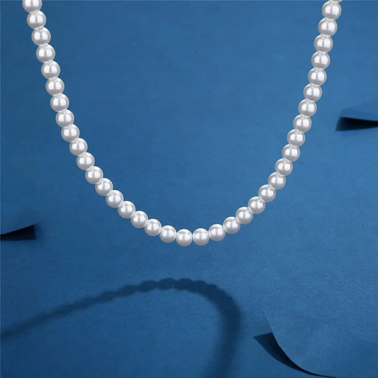 Collier Ras-du-Cou Perles Blanches – Style Unisexe & Tendance
