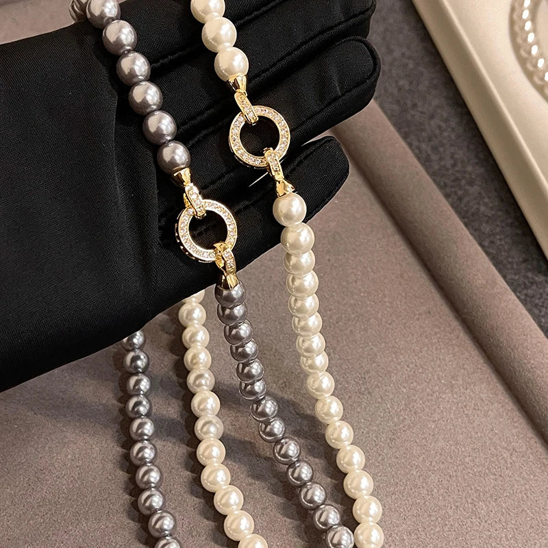 Collier Élégant en Perles – Fermoir Rond Raffiné, Bijou Féminin et Tendance